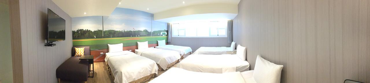 La Hotel-Baseball Theme Hall Гаосюн Екстер'єр фото